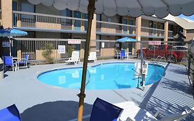 Days Inn By Wyndham Easley West Of Greenville/Clemson Area